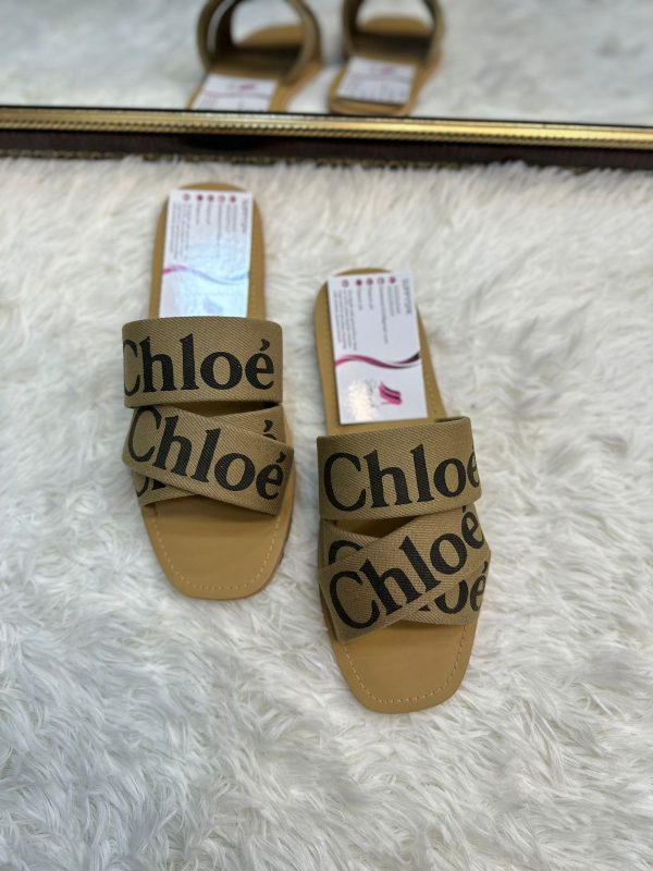 CHLOE FLATS