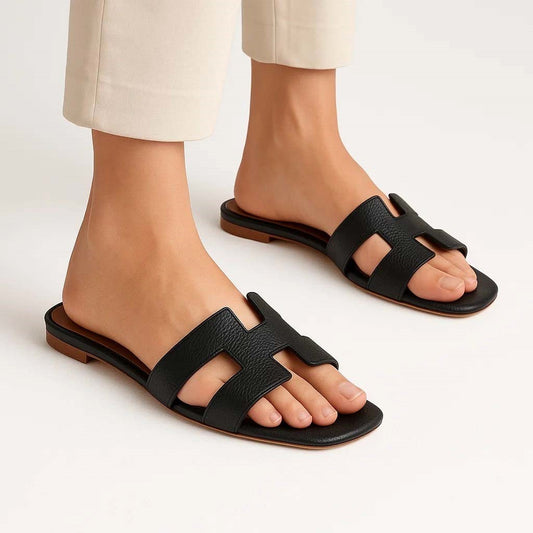 HERMES FLAT SLIPPER -BLACK